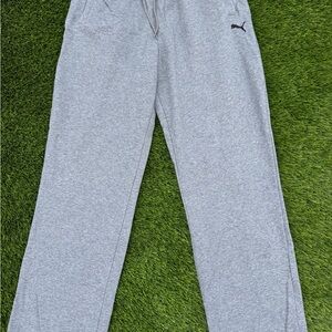 Puma Men’s Heather Gray Joggers size M